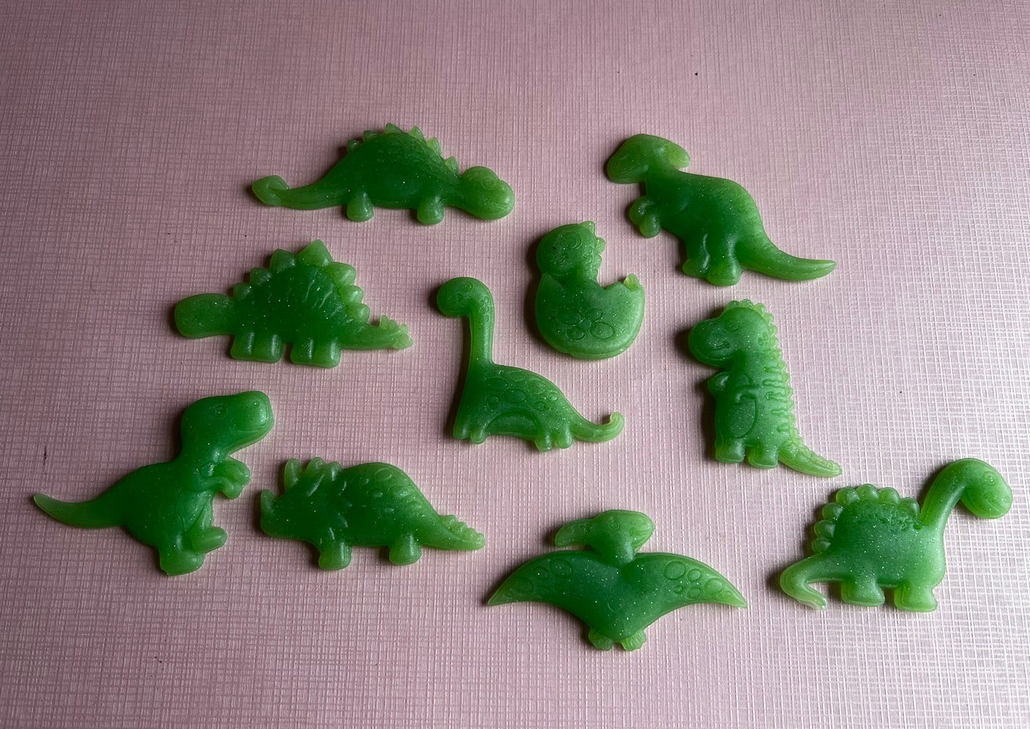 Dinojabones (jabones de glicerina en forma de dinosaurios)