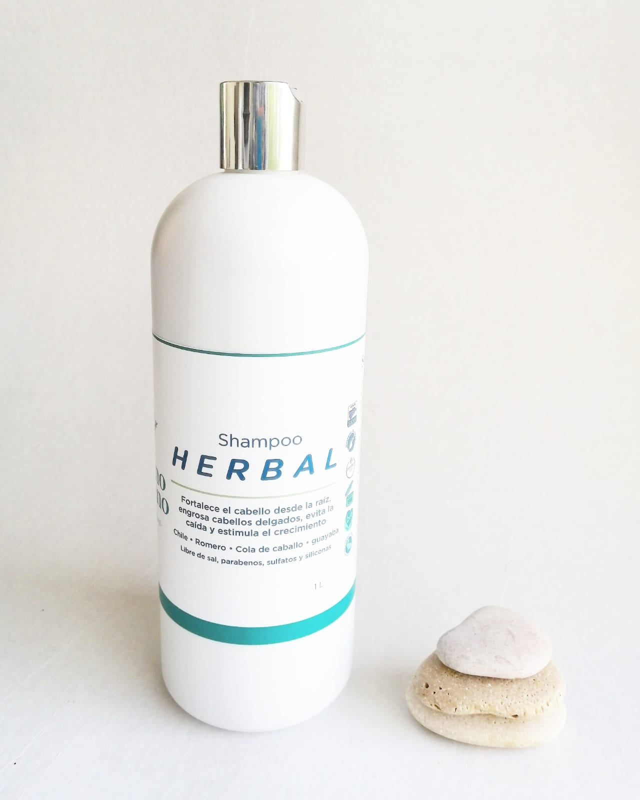 Shampoo herbal fortalecimiento capilar